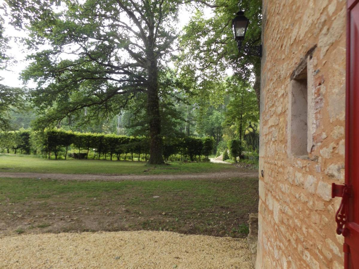 Domaine De La Barde In The Old Walnut Mill And Forge * Le Bugue