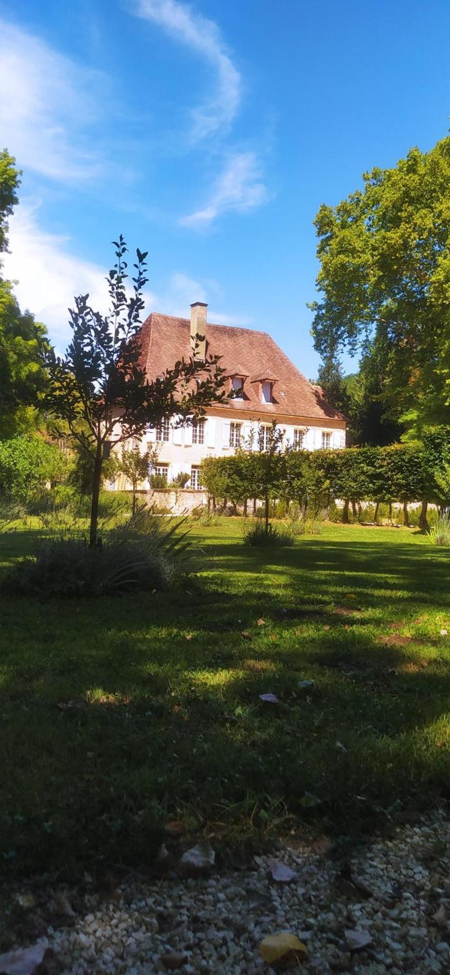 Domaine De La Barde In The Old Walnut Mill And Forge Apartment Le Bugue